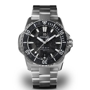 FORMEX REEF 39.5 MM Automatic COSC 300M Forged Carbon